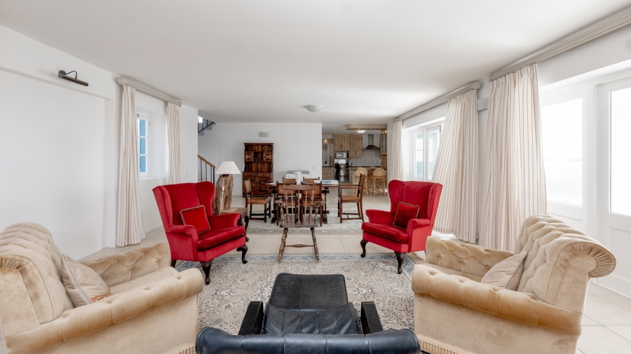 5 Bedroom Property for Sale in Struisbaai Western Cape